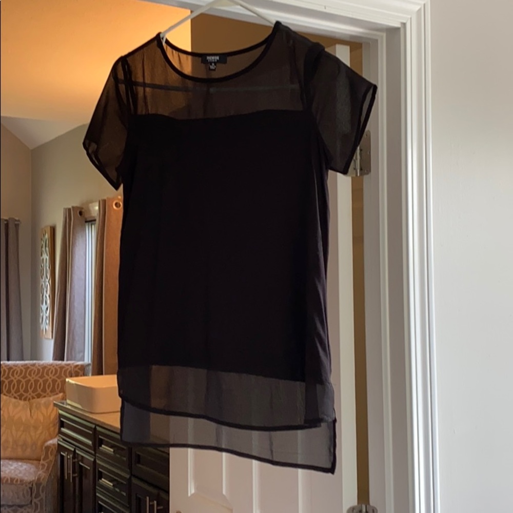 Short sheer sleeve t shirt